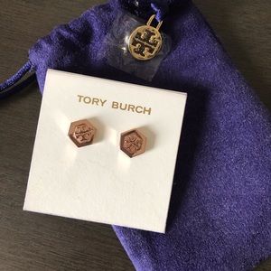 100% Authentic Gorgeous NWT Tory Burch earrings!